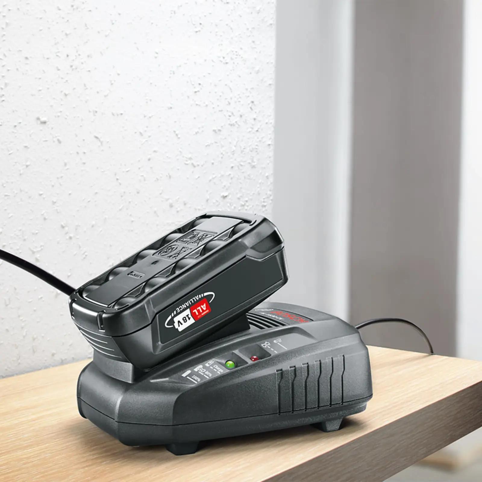 Bosch kiirlaadija AL 1830 CV — sobib 14,4–18V akudele – pakend ja tarvikud