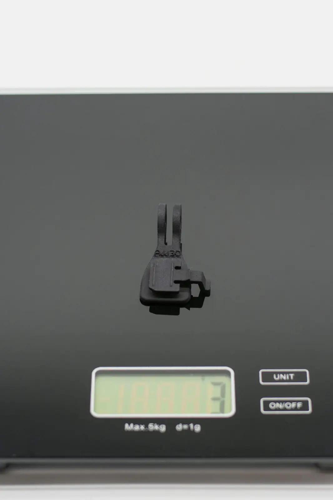 Add3D PARTS kerge polyamiidist esikinnitus jalgrattale – pakend ja tarvikud