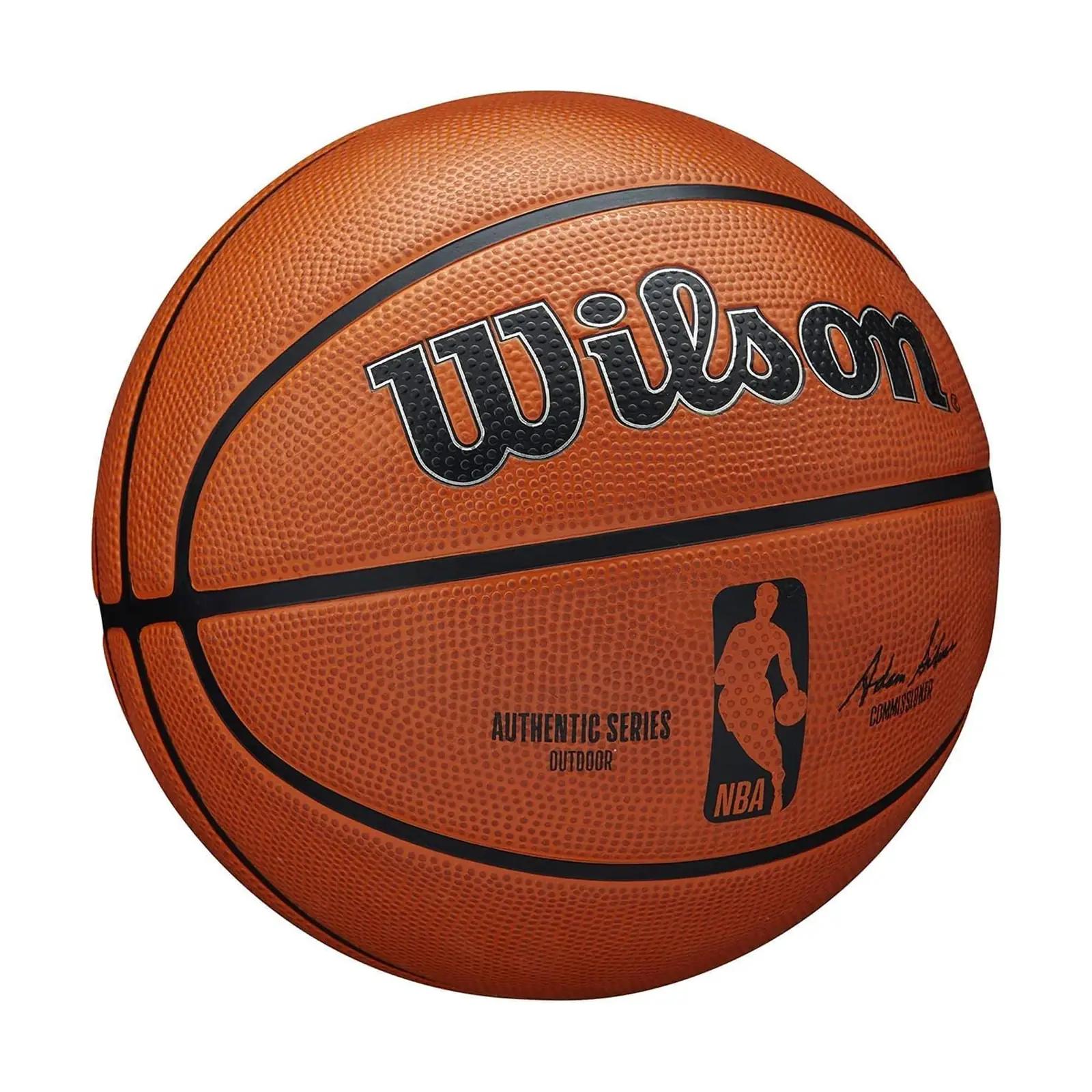 Wilson vastupidav väljakorvpall – Tackskin gumm, suurus 6 – detailne vaade