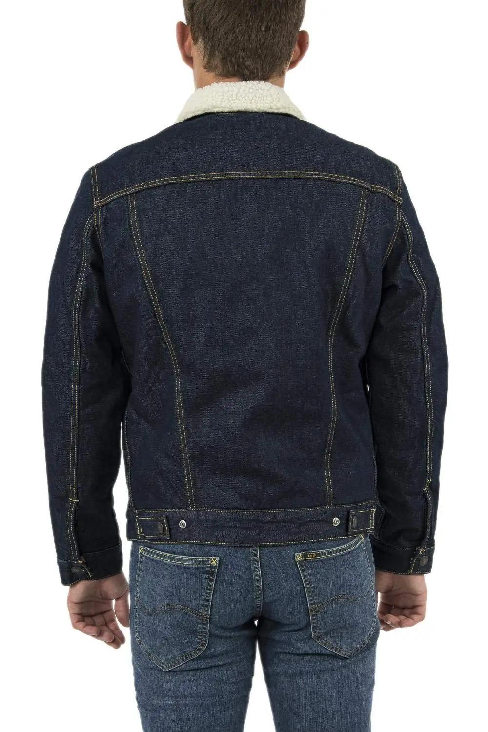 Levi’s denim-jope sooja sherpa-voodriga — mugav ja vastupidav – kasutusnäide