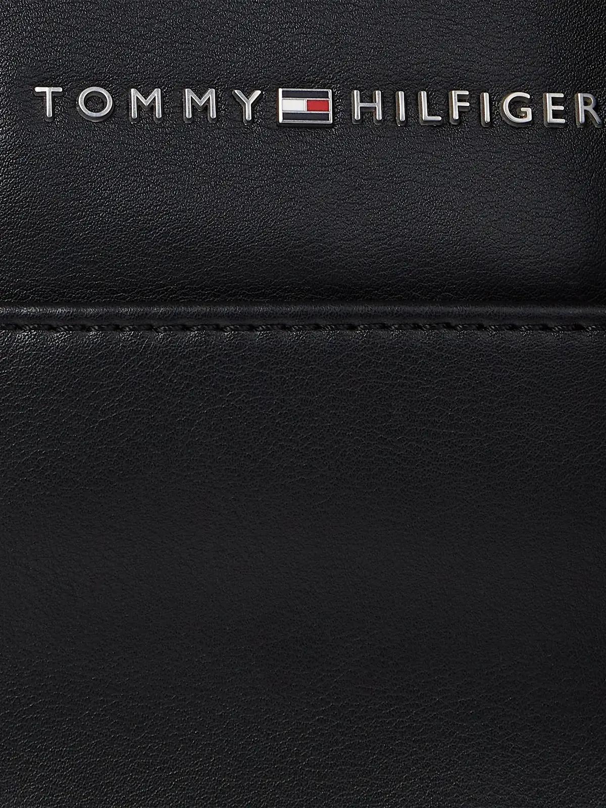 Tommy Hilfiger väike õlakott kvaliteetsest kunstnahast – pakend ja tarvikud