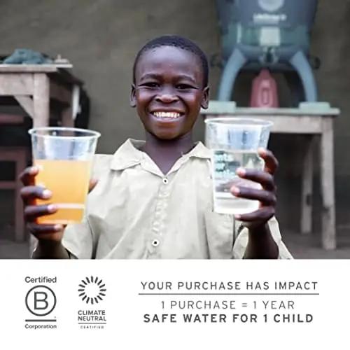LifeStraw kergelt survepudel 1L – filtreeriv matkavee pudel – kasutusnäide