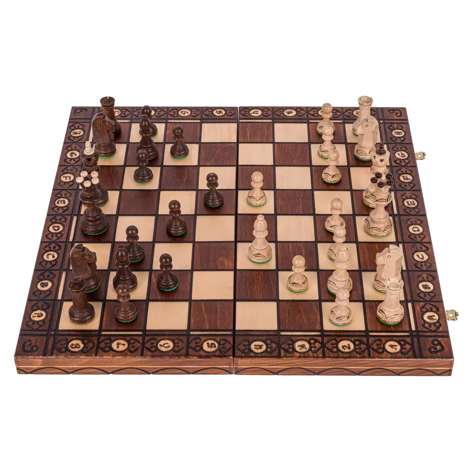 SQUARE GAME puidust malekomplekt – elegantne mänguasi kingituseks – lisavaade