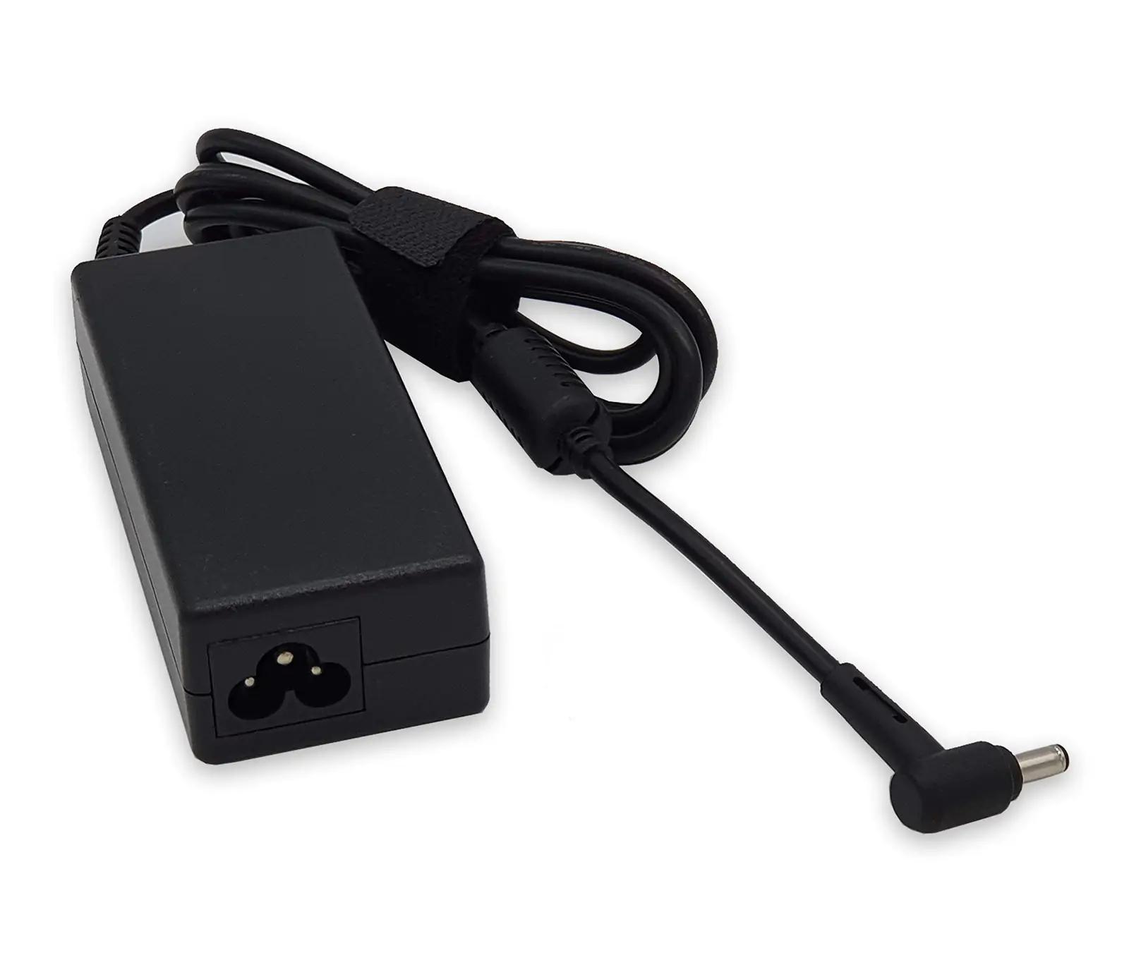 new net sülearvuti laadija 65W — kompaktne ja vastupidav adapter – pakend ja tarvikud