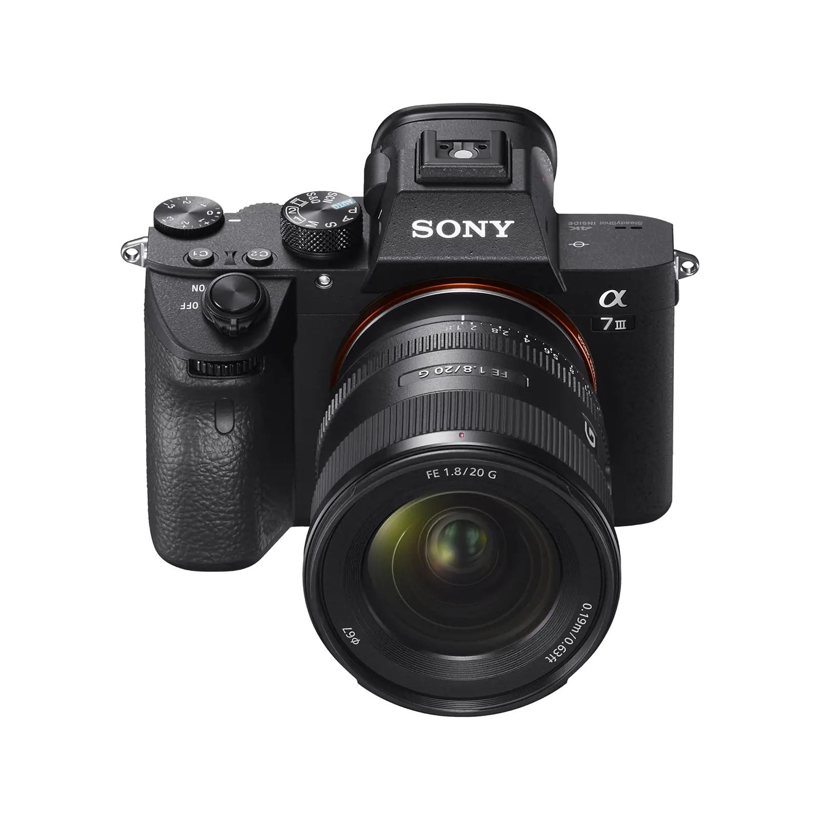Sony kerge ultra‑laia objektiiv 20mm F1.8 — suurepärane – pakend ja tarvikud