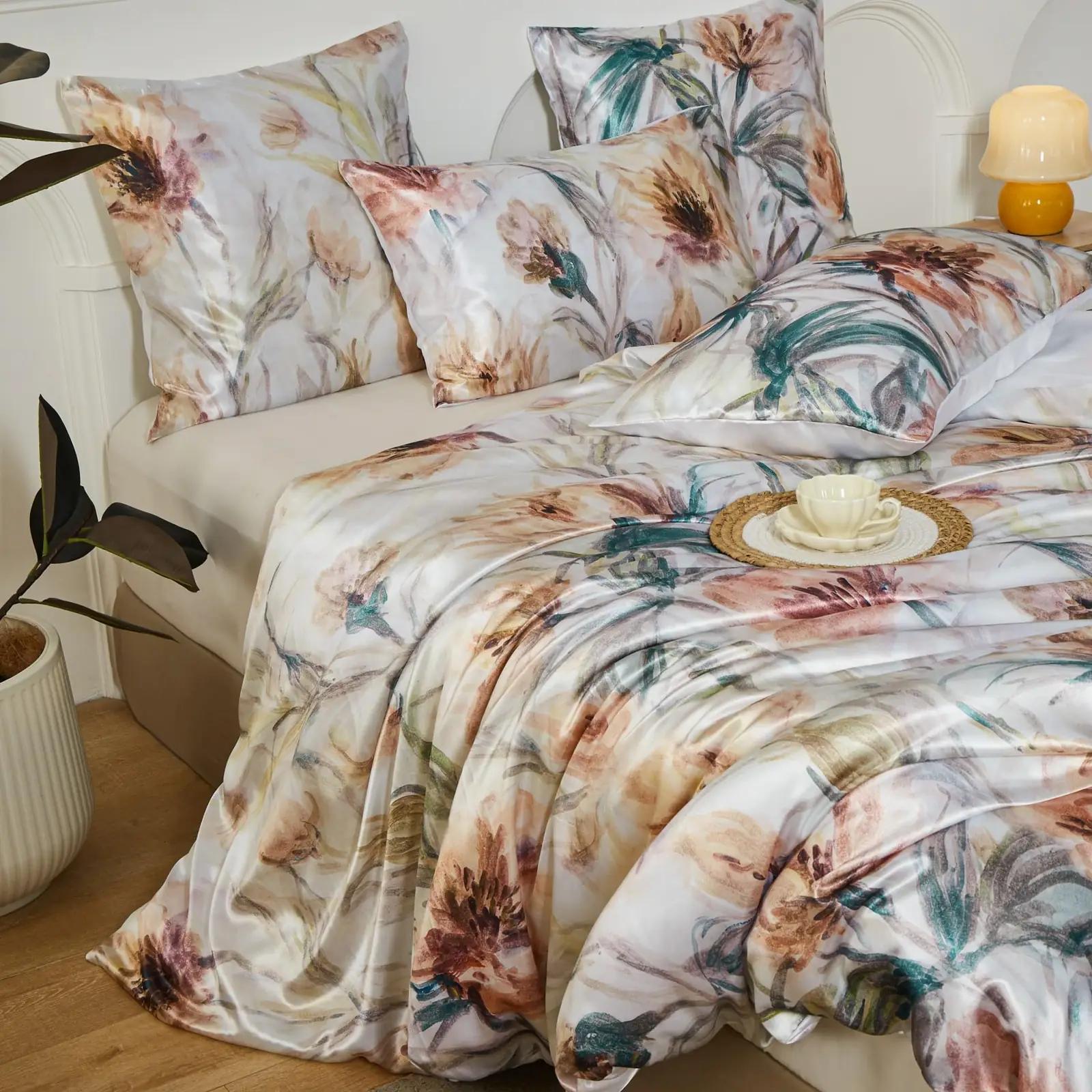 YASMENG satiinvoodipesu 240×260 cm — pehme lillemuster – pakend ja tarvikud