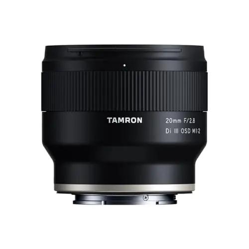 TAMRON kerge lainurkobjektiiv 20mm F/2.8 – ideaalne reisikaamera – pakend ja tarvikud