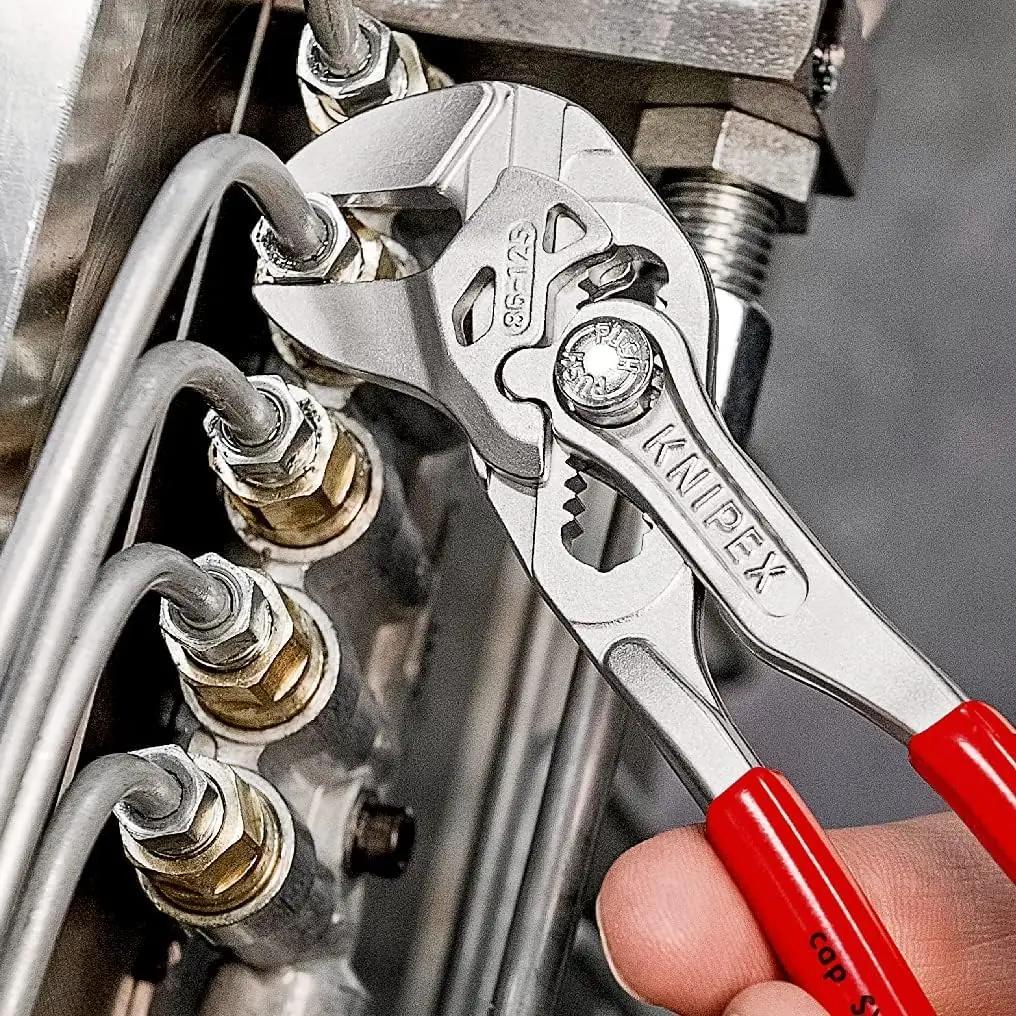 KNIPEX vastupidav mini-küljestang ja mutrivõti – kasutusnäide