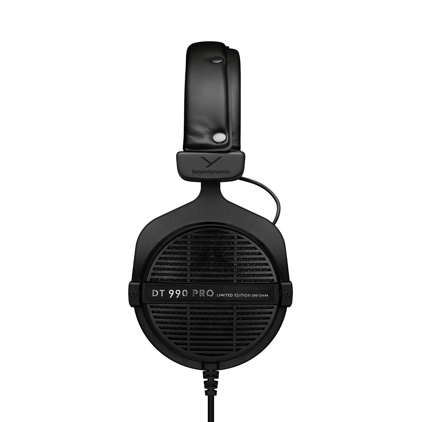 beyerdynamic must veluurist stuudiopeakomplekt – DT 990 PRO – pakend ja tarvikud
