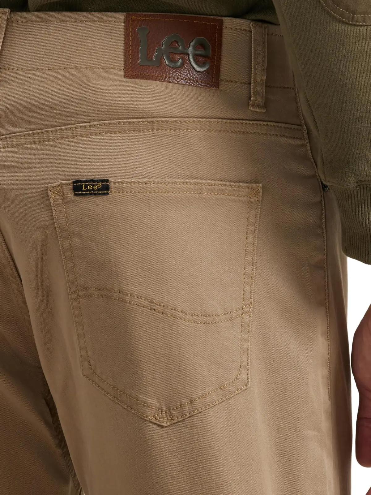 Lee mugavad elastaani teksad — Straight Fit, lihtne hooldus – pilt 6