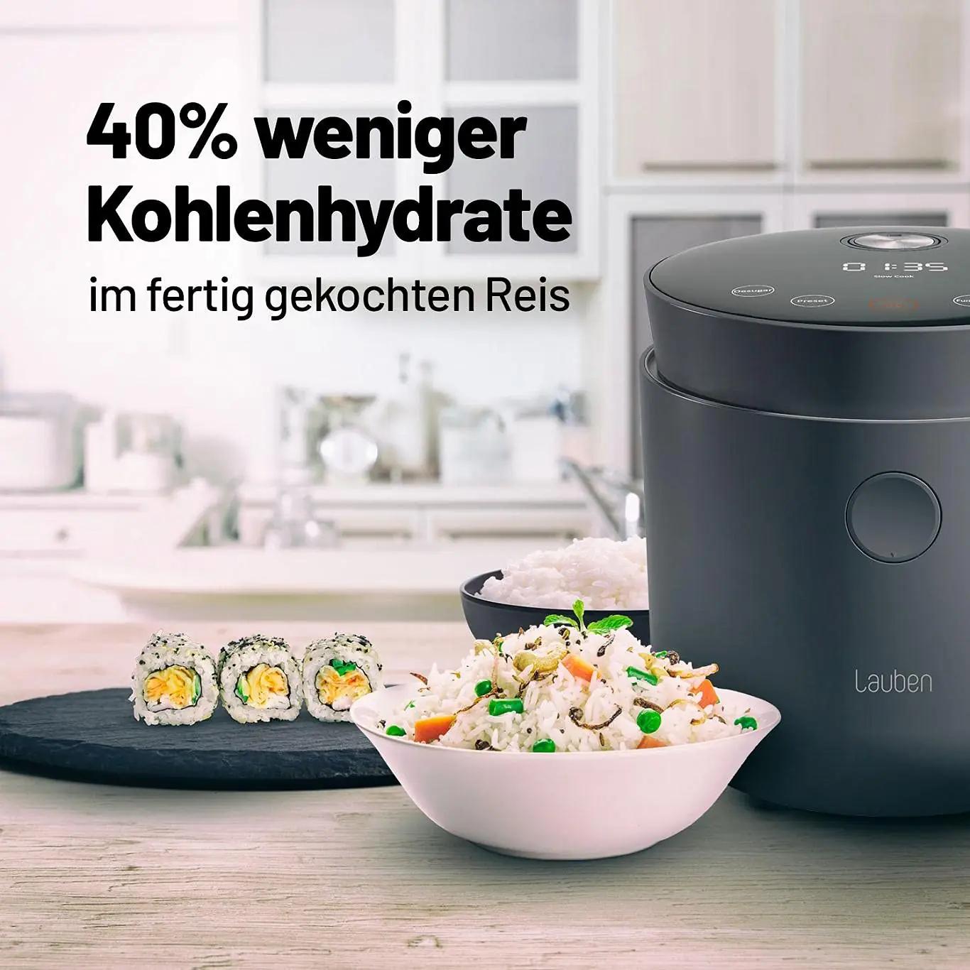 Lauben roostevaba väike riisikeetja tervislikuks toiduks – detailne vaade