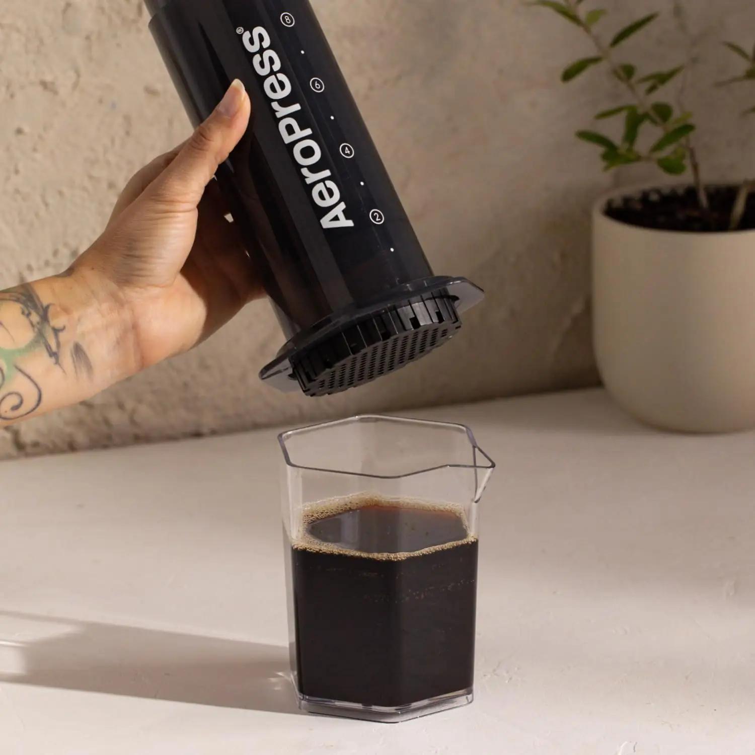 AeroPress XL kohvipress – kaasaskantav, vastupidav ja kiire – lisavaade