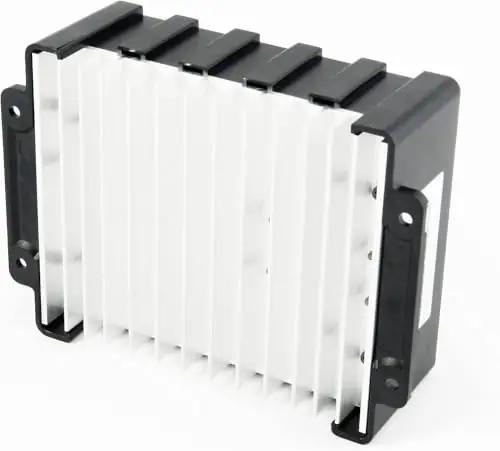 solartronics vastupidav PWM-päikesekontroller 40A – sinine kaitse – kasutusnäide