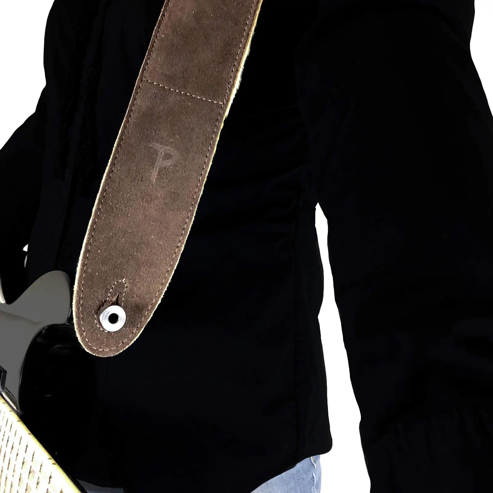 P Perri’s Leathers Ltd. stiilne nahast kitarri rihm – lisavaade