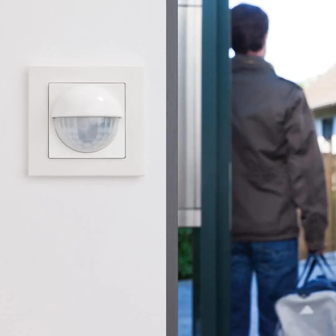 Schneider Electric funktsionaalne liikumisandur ripats charm – pilt 9