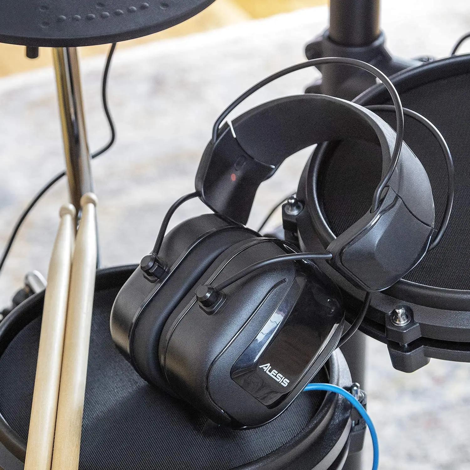 Alesis stuudiokuulmikud DRP100 — mugav silikoonkonstruktsioon – detailne vaade