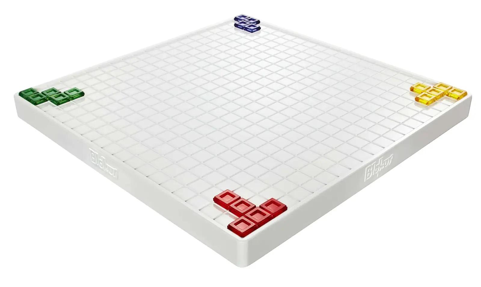 Mattel Games Blokus — värvikas pere strateegiamäng kingituseks – kasutusnäide