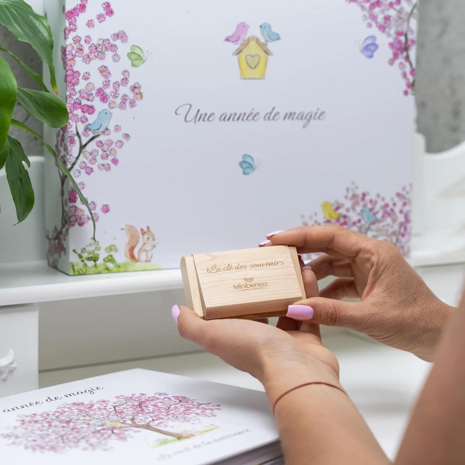 Minibersso valge beebi mälestuste album ja USB kingitus – pilt 7