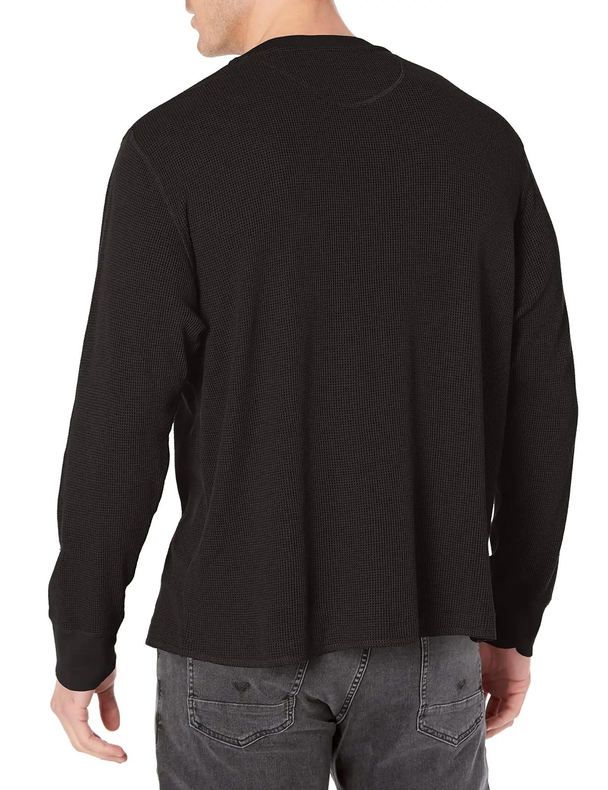 Wrangler Authentics puuvillane pikavarruline Henley‑särk – pakend ja tarvikud
