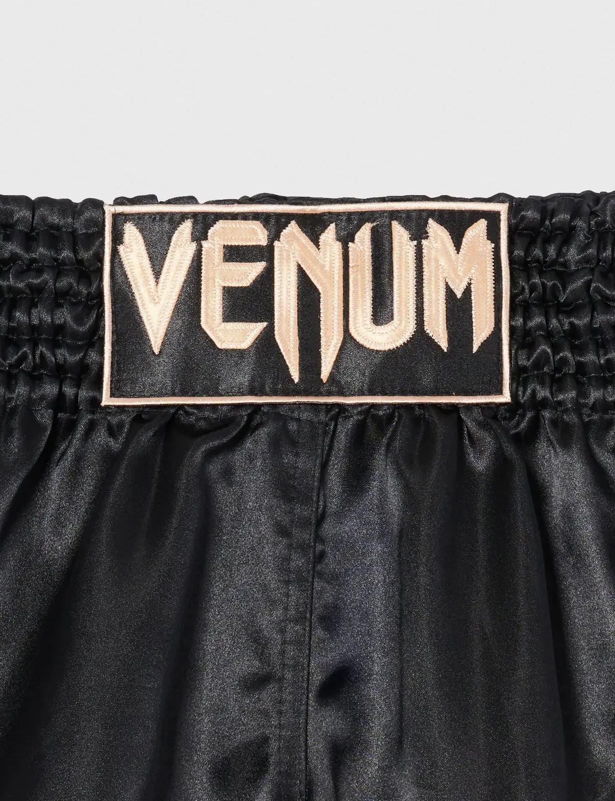 Venum stiilsed Muay Thai boksišortsid — vastupidav polüester – detailne vaade