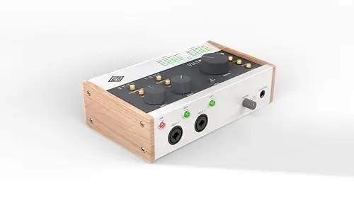 Universal Audio kvaliteetne USB-audioliides stuudio salvestuseks – pakend ja tarvikud
