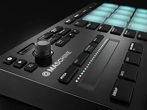 Native Instruments kompaktne pad-kontroller väikesele stuudiole – pakend ja tarvikud