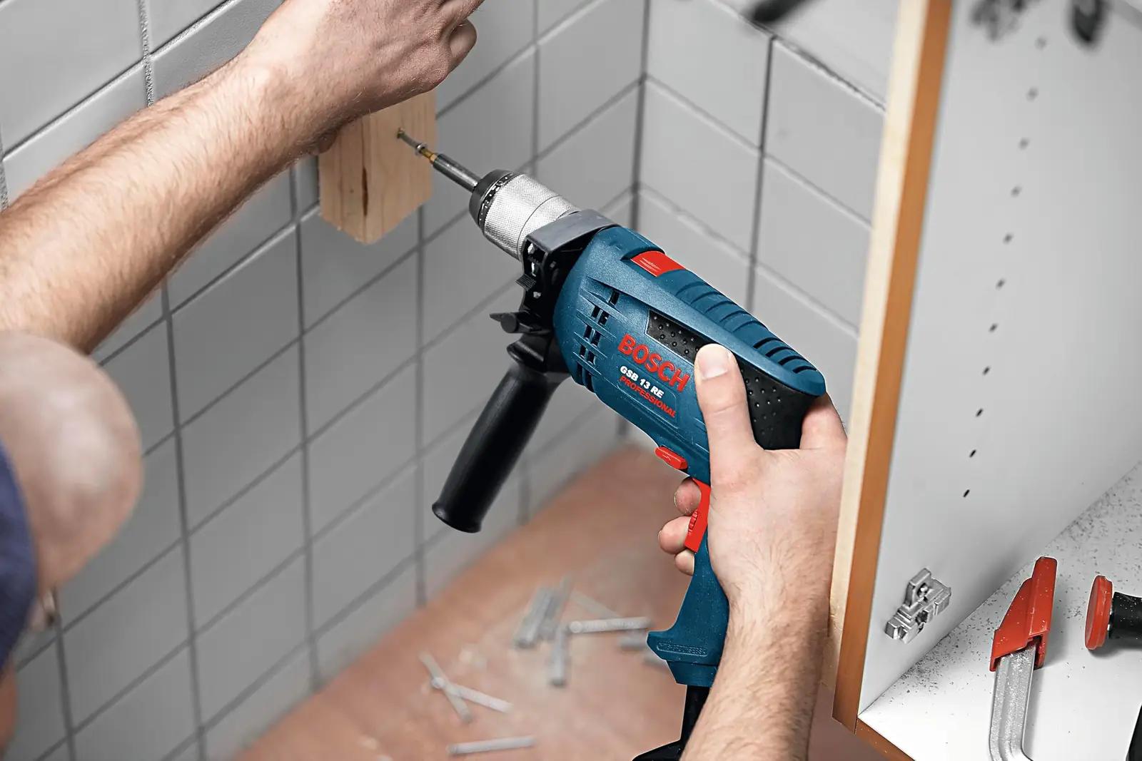Bosch Professional tugev löökpuur — vastupidav tööriist kodu- ja – pakend ja tarvikud