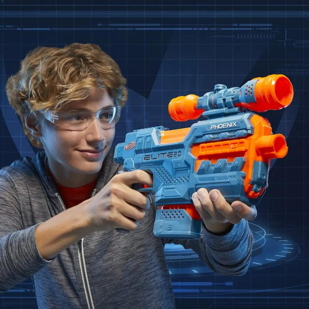 NERF Phoenix CS-6 motoriseeritud blaster mänguks ja kingiks – kasutusnäide