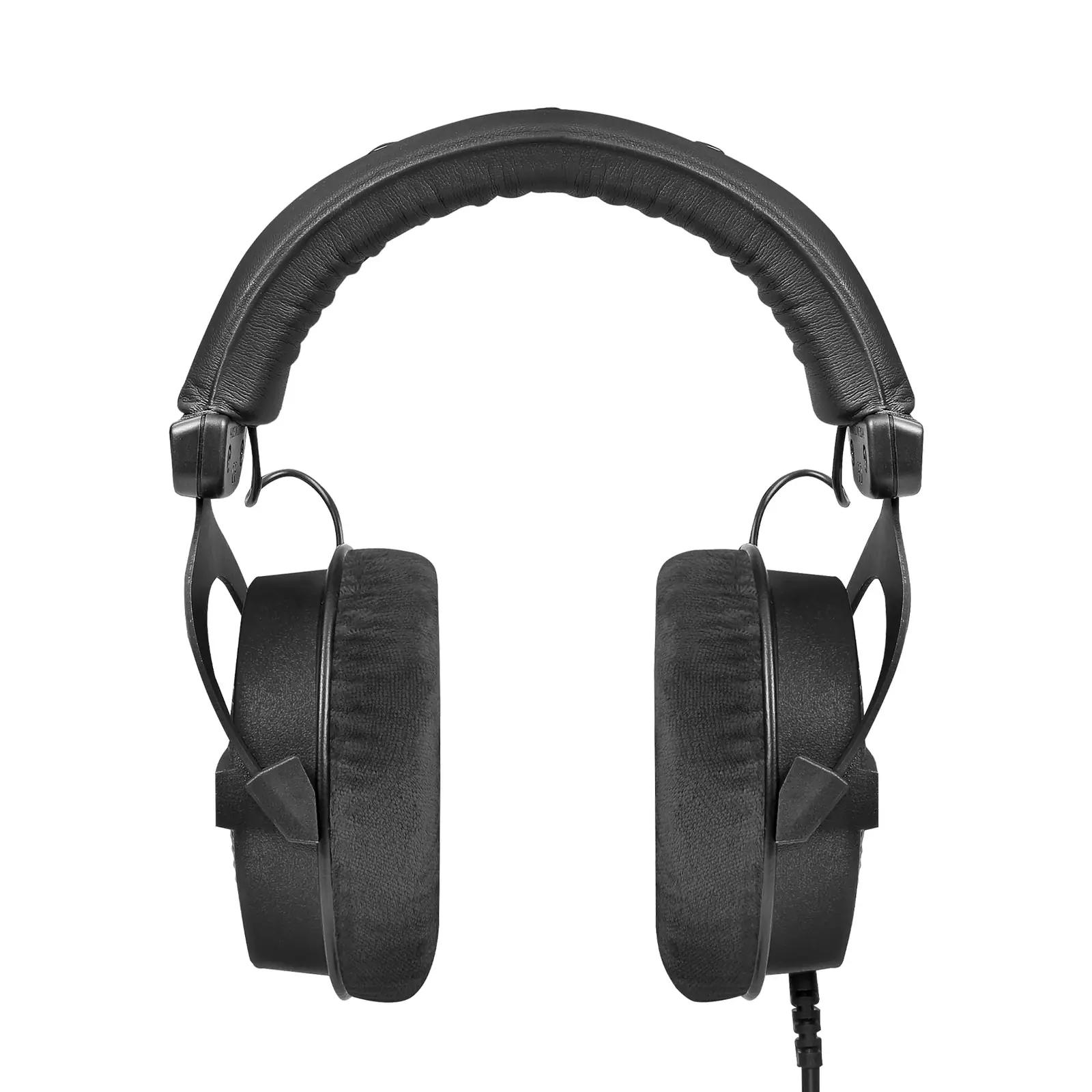 beyerdynamic must veluurist stuudiopeakomplekt – DT 990 PRO – kasutusnäide