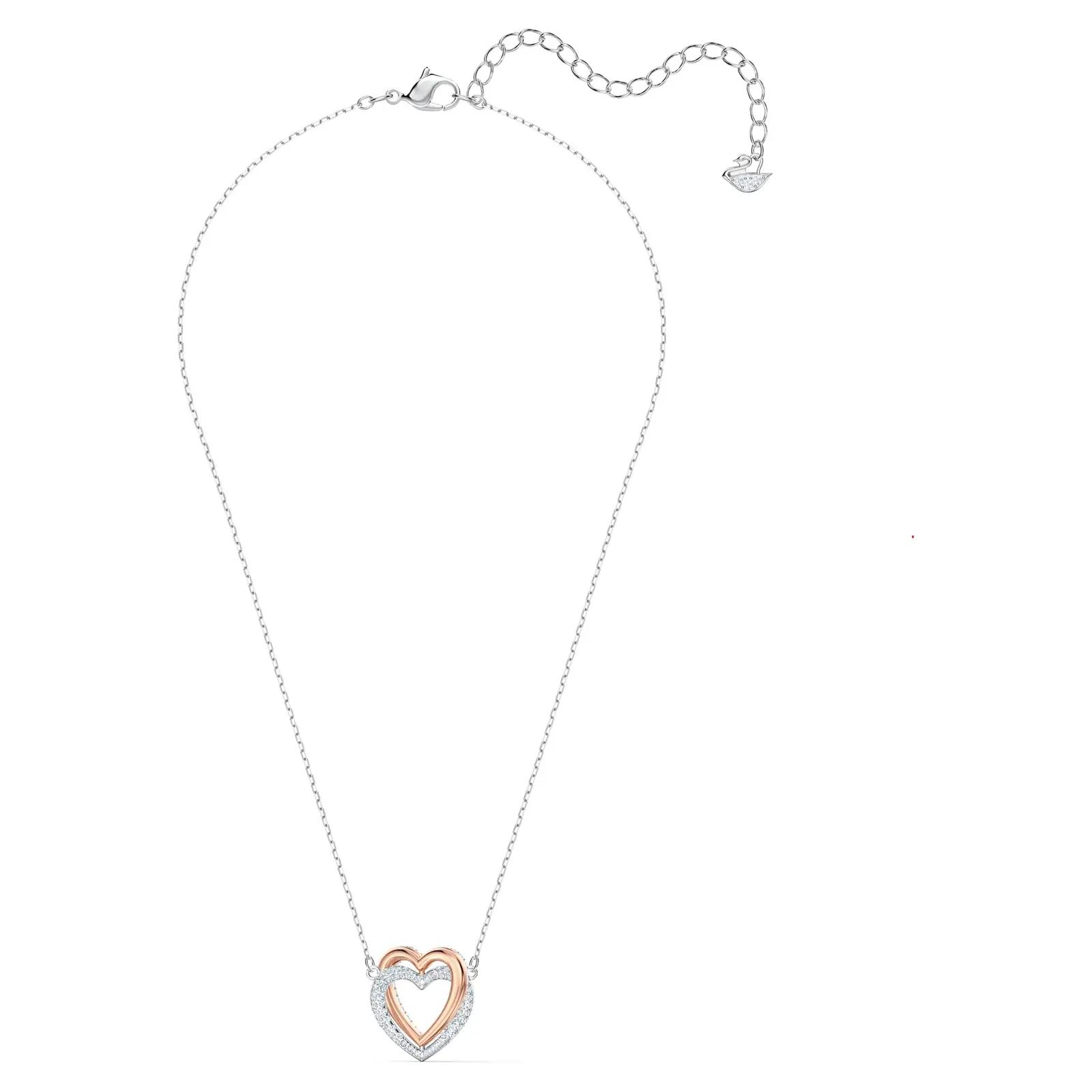 Swarovski särav kristallkaelakee — elegantne kingiidee – kasutusnäide