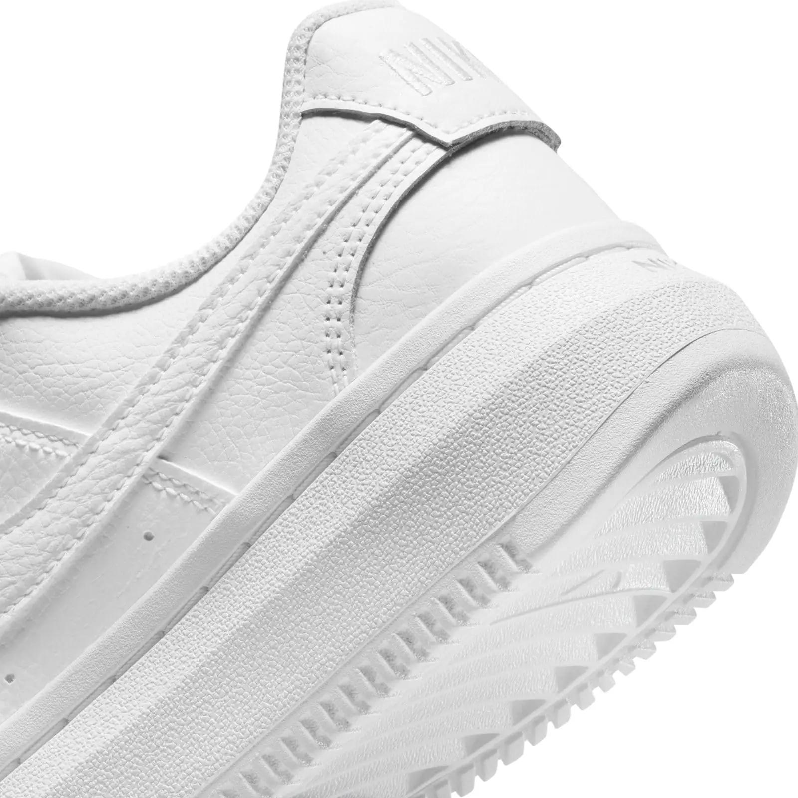 NIKE nahast vabaajajalats — mugav ja stiilne valge – lisavaade