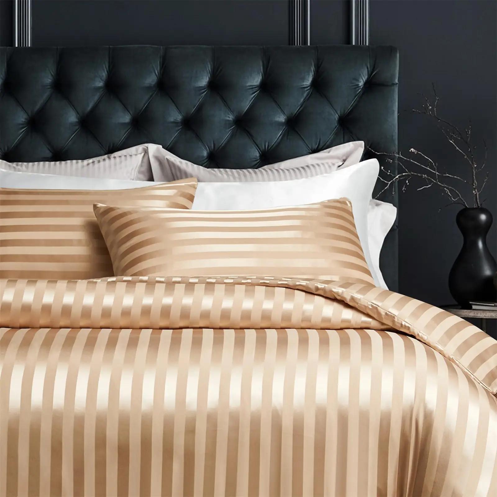 YASMENG siidine satiinvoodipesu 240×260 cm – luksuslik ja pehme – detailne vaade