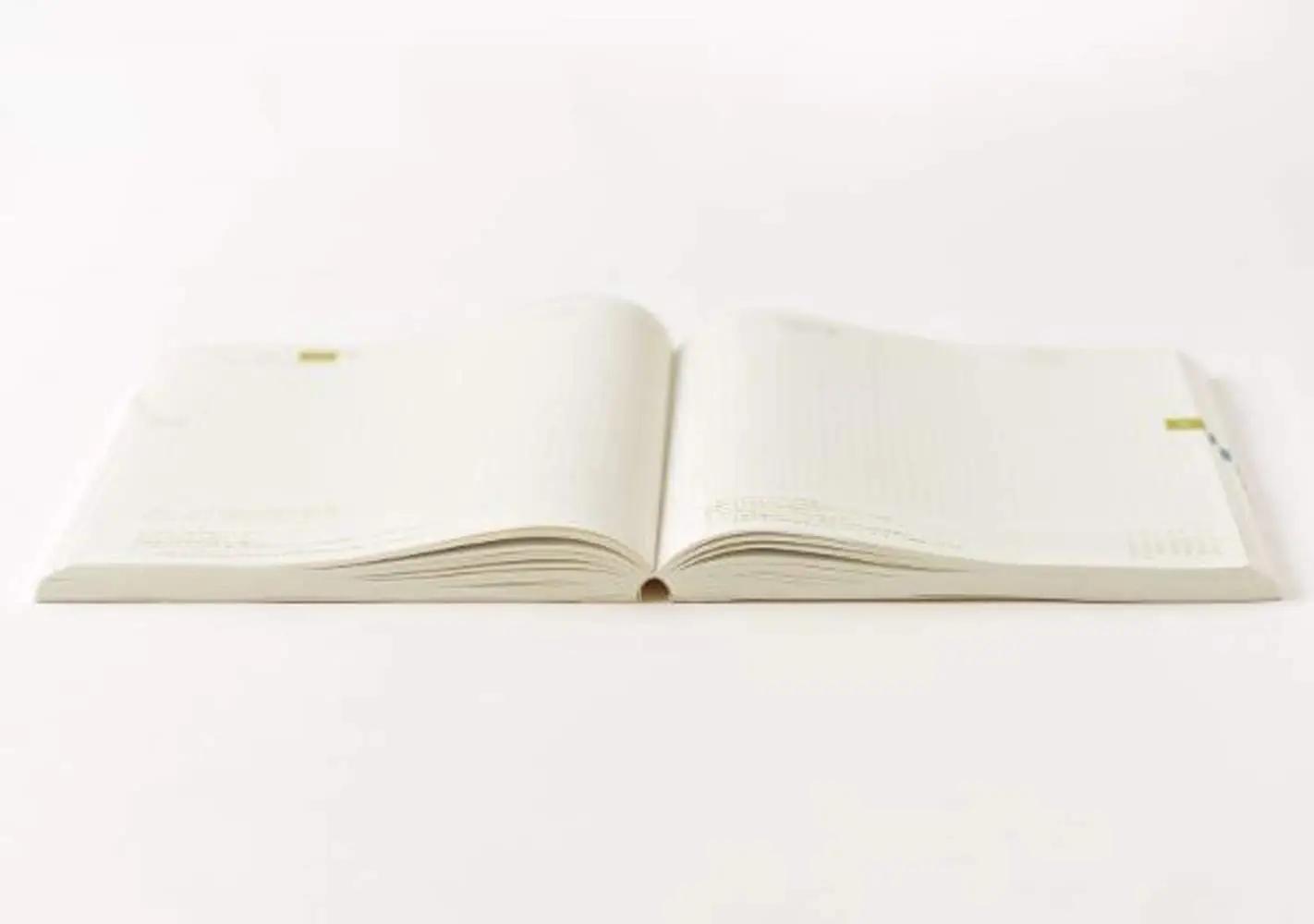 ほぼ日 Hobonichi päevasisene A5 päevik – kollane kattega – pakend ja tarvikud