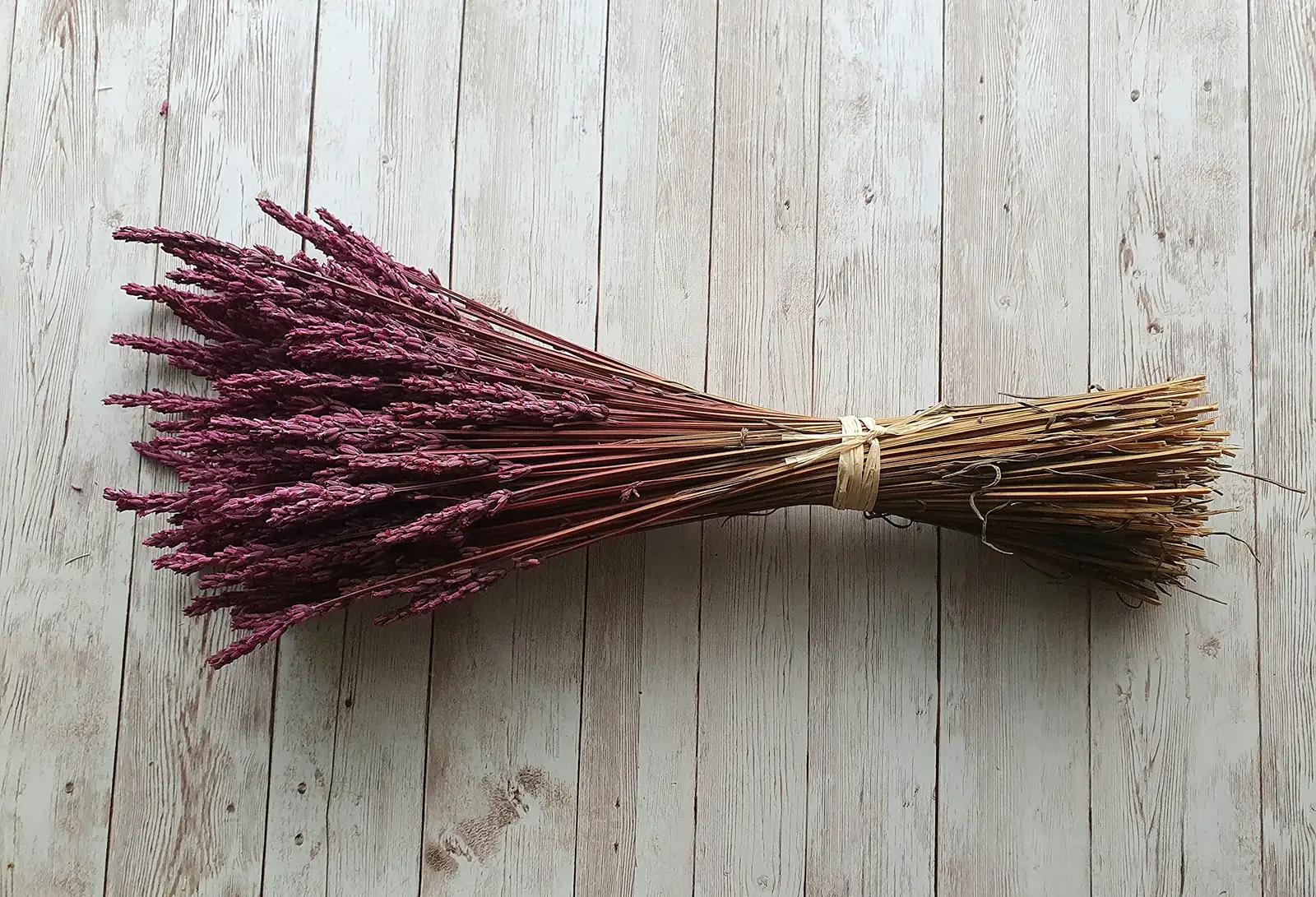 Lavanda Experience säilitatud lavendibukett — dekoratiivne ja – kasutusnäide