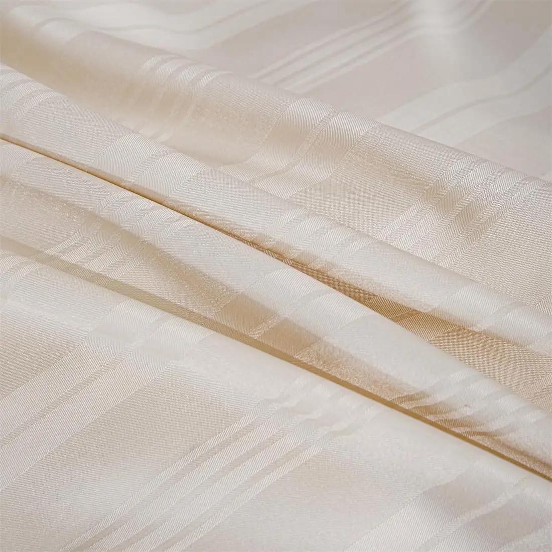 YASMENG satiinist voodipesu 140×200 cm – pehme ja elegantne – detailne vaade