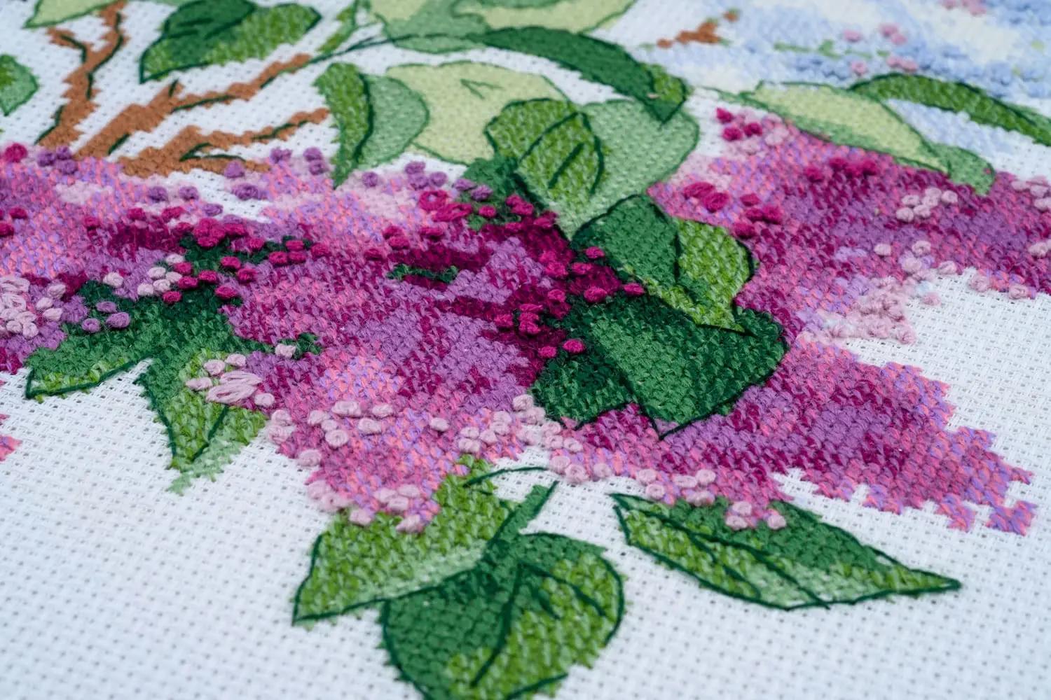 Riolis õrn Lilac Blossoms ristpistekomplekt — puuvillane boho – kasutusnäide