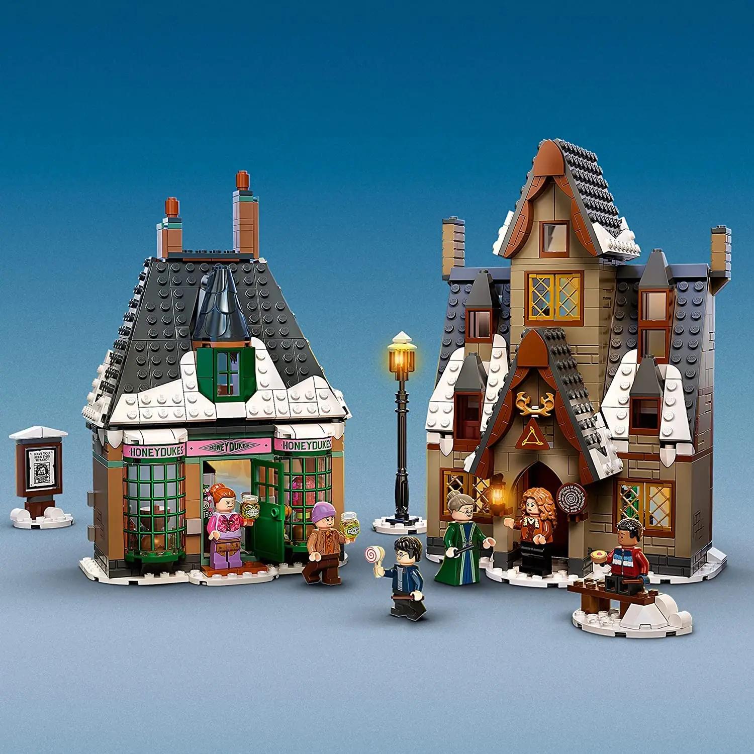 LEGO Harry Potter puidust mängukomplekt Hogsmeade’i küla – pakend ja tarvikud
