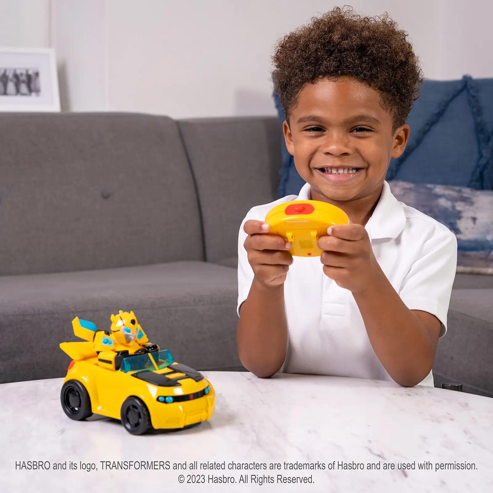 Jada plastmassist RC-auto Bumblebee – mängu ja kingiidee – pilt 8