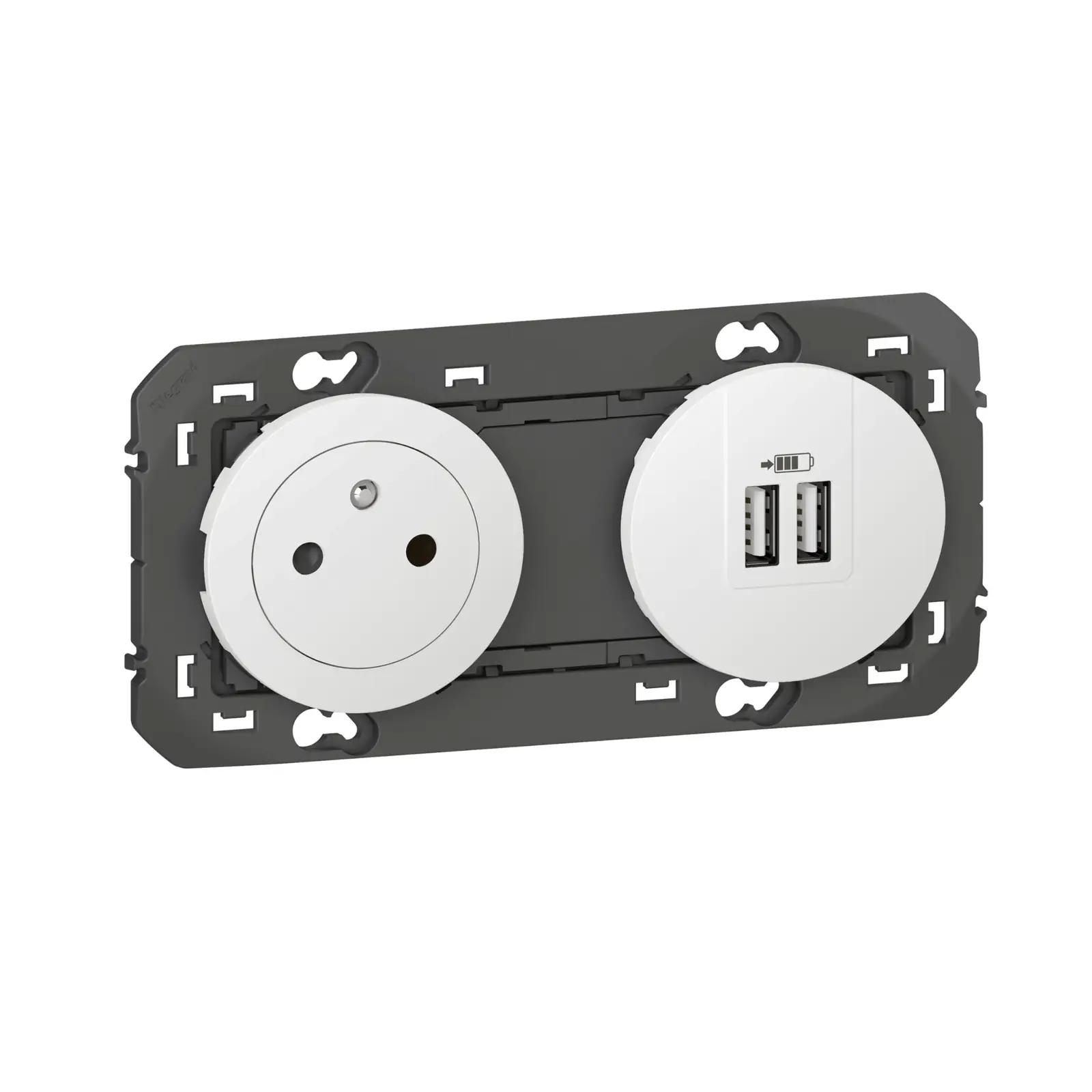 Legrand pealispindne pistikupesa USB-laadijaga — vastupidav ja