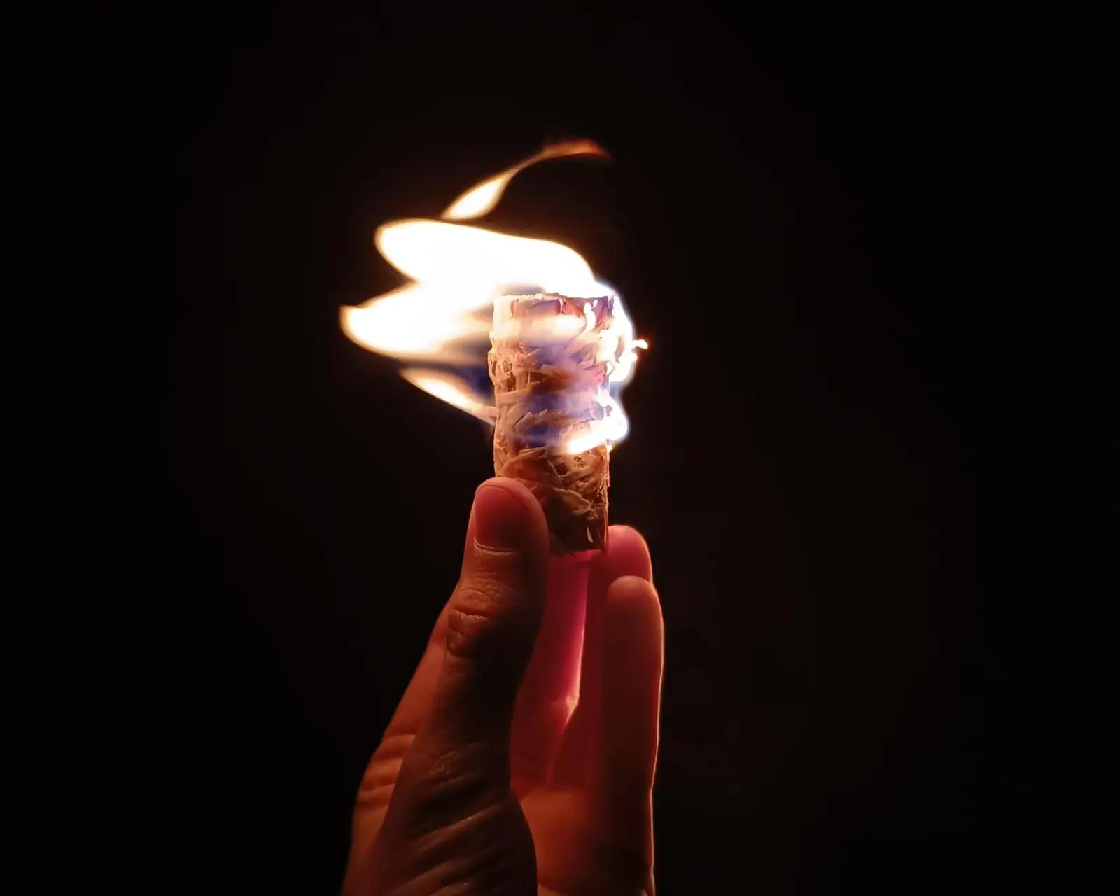 LOANE encendedor-01 süüteained – detailne lähivaade