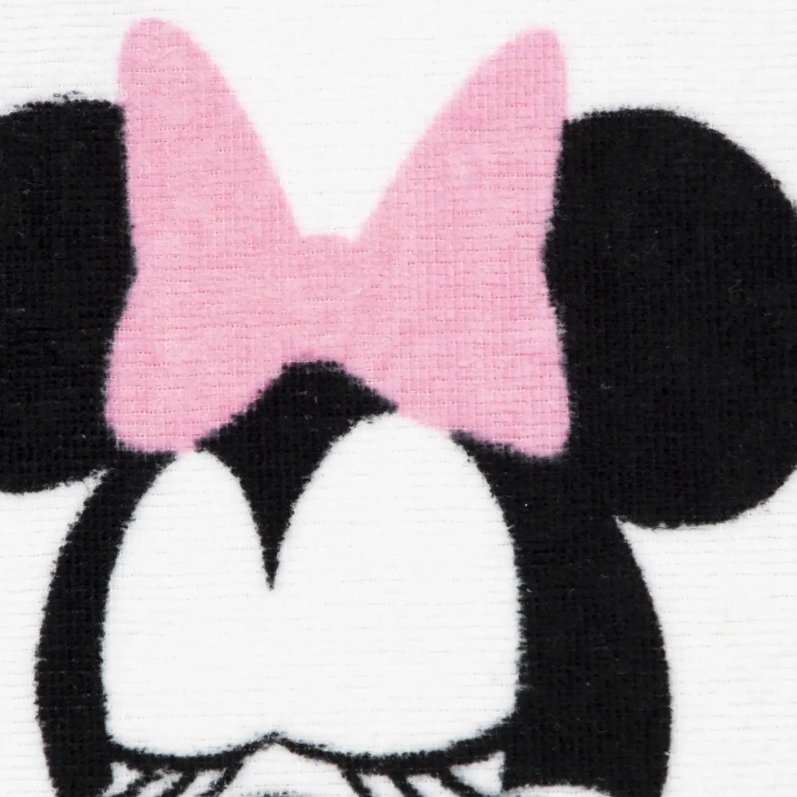 Jay Franco pehme Disney Minnie rätik 86×162 cm — ideaalne rannaks – kasutusnäide