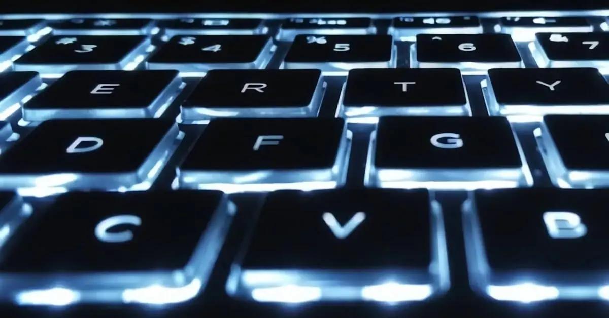 HP sülearvuti – kerge ärikasutus, 15,6″ FHD ekraan – pakend ja tarvikud