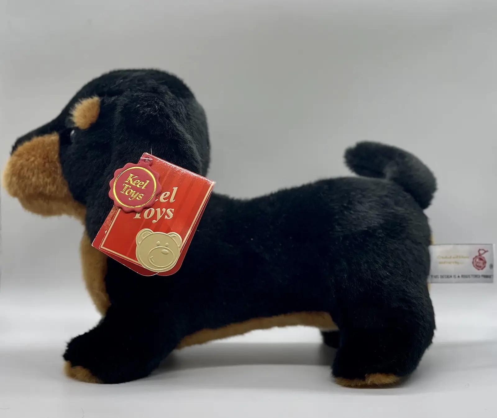 Keel Toys pehme Dackel 32 cm – armas kaaslane ja kink – pakend ja tarvikud