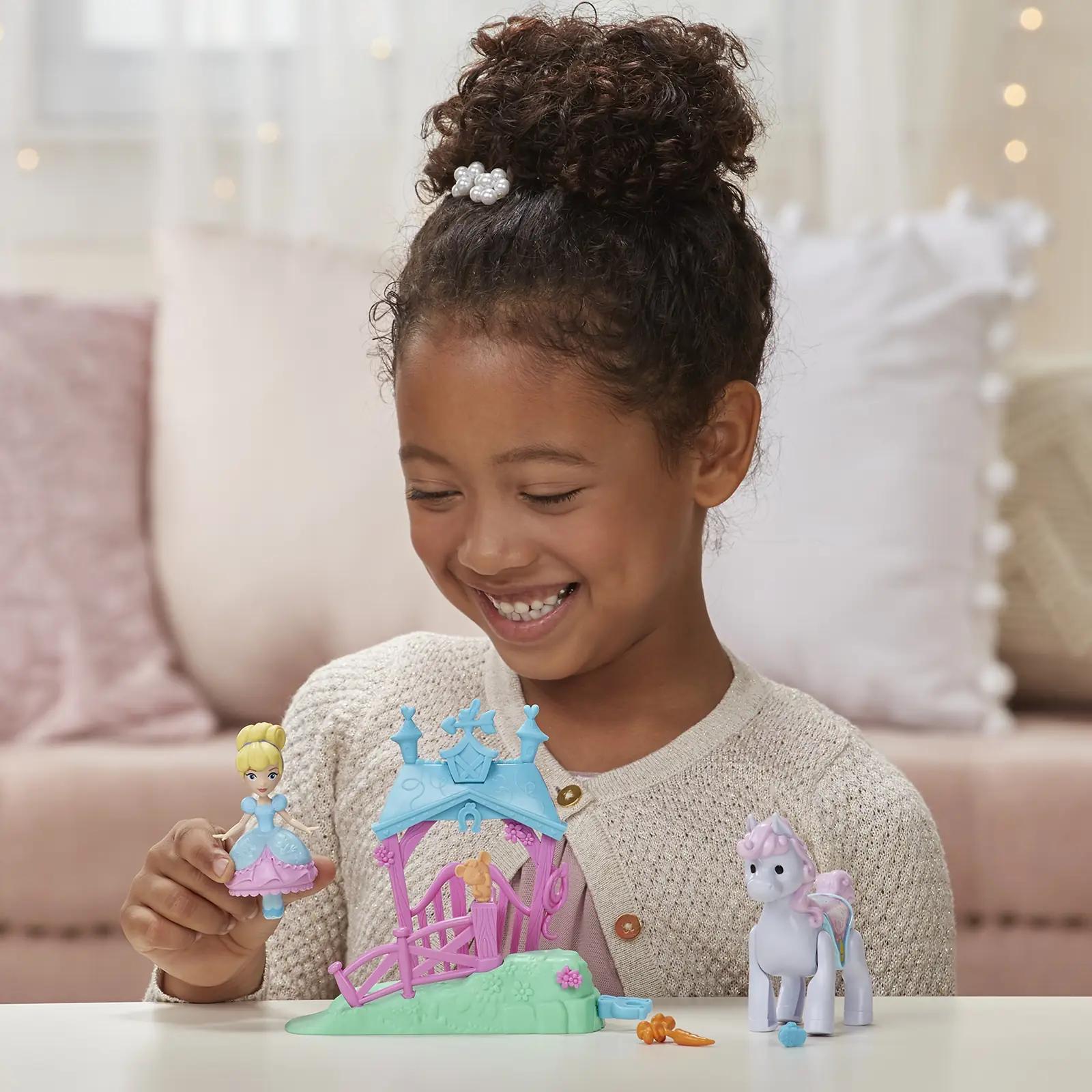 Disney Princess mängunukk ja poni — vastupidav plastikkingitus – lisavaade
