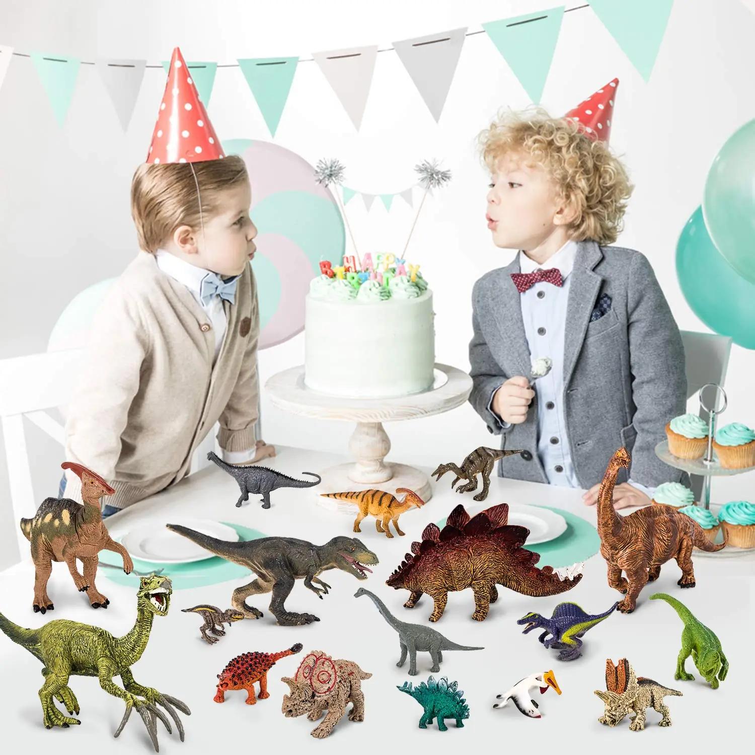 Tagitary detailne plastdinosauruste komplekt – lisavaade