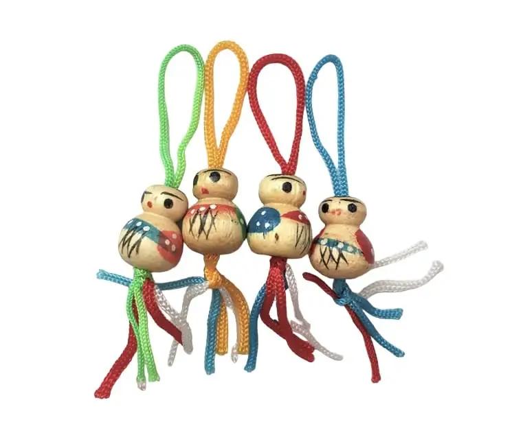 Chinitos de la Suerte puidust ripats charm komplekt — 60 tk – pakend ja tarvikud