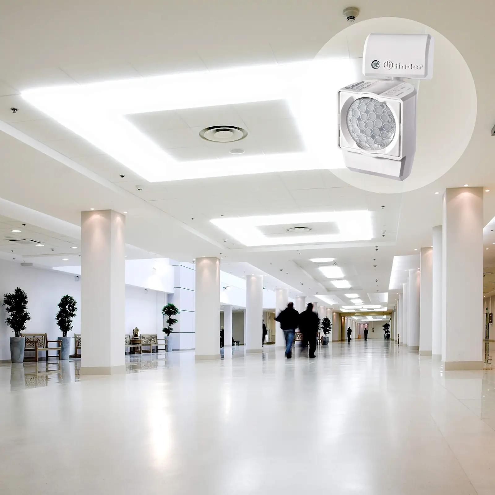 Finder infrapunasensor 230V — vastupidav koduvalve lahendus – pakend ja tarvikud