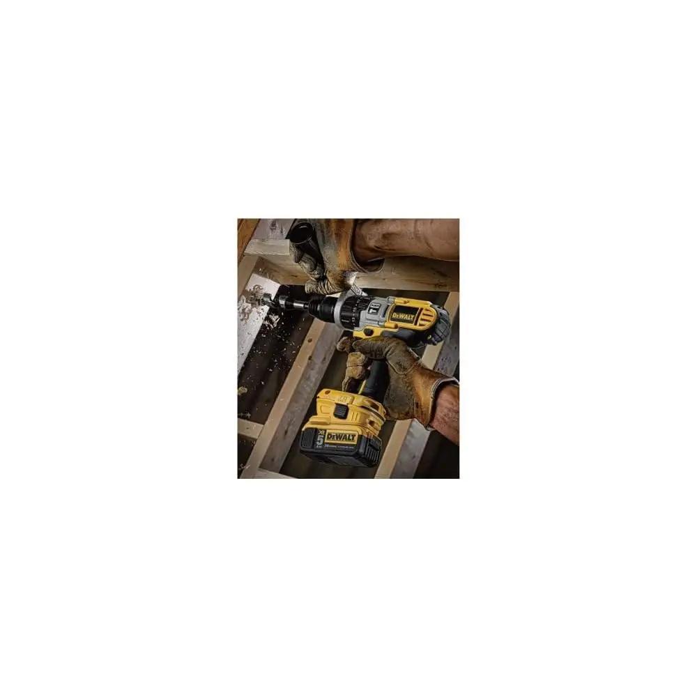 DEWALT vastupidav 18V–20V adapter DCA1820 tööriistadele – pakend ja tarvikud