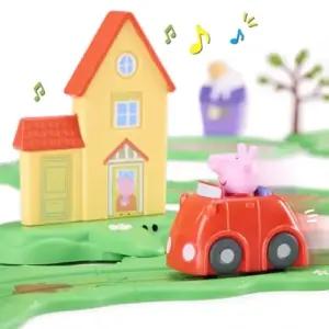 Peppa Pig 08346 rongid ja rööbasõidukid – detailne lähivaade