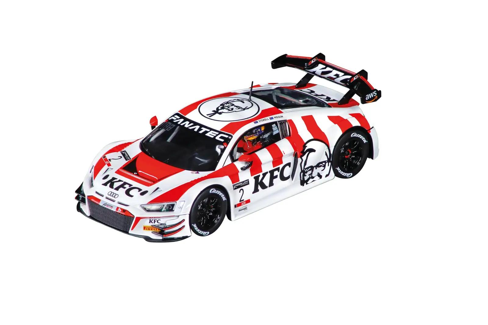 Carrera plastikust Audi R8 LMS GT3 — detailne mudel ja mäng – pakend ja tarvikud